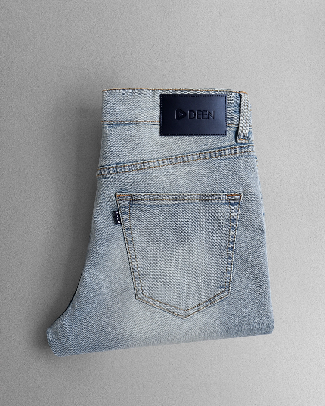 High-End Light Blue Jeans – Regular Fit - Image 2