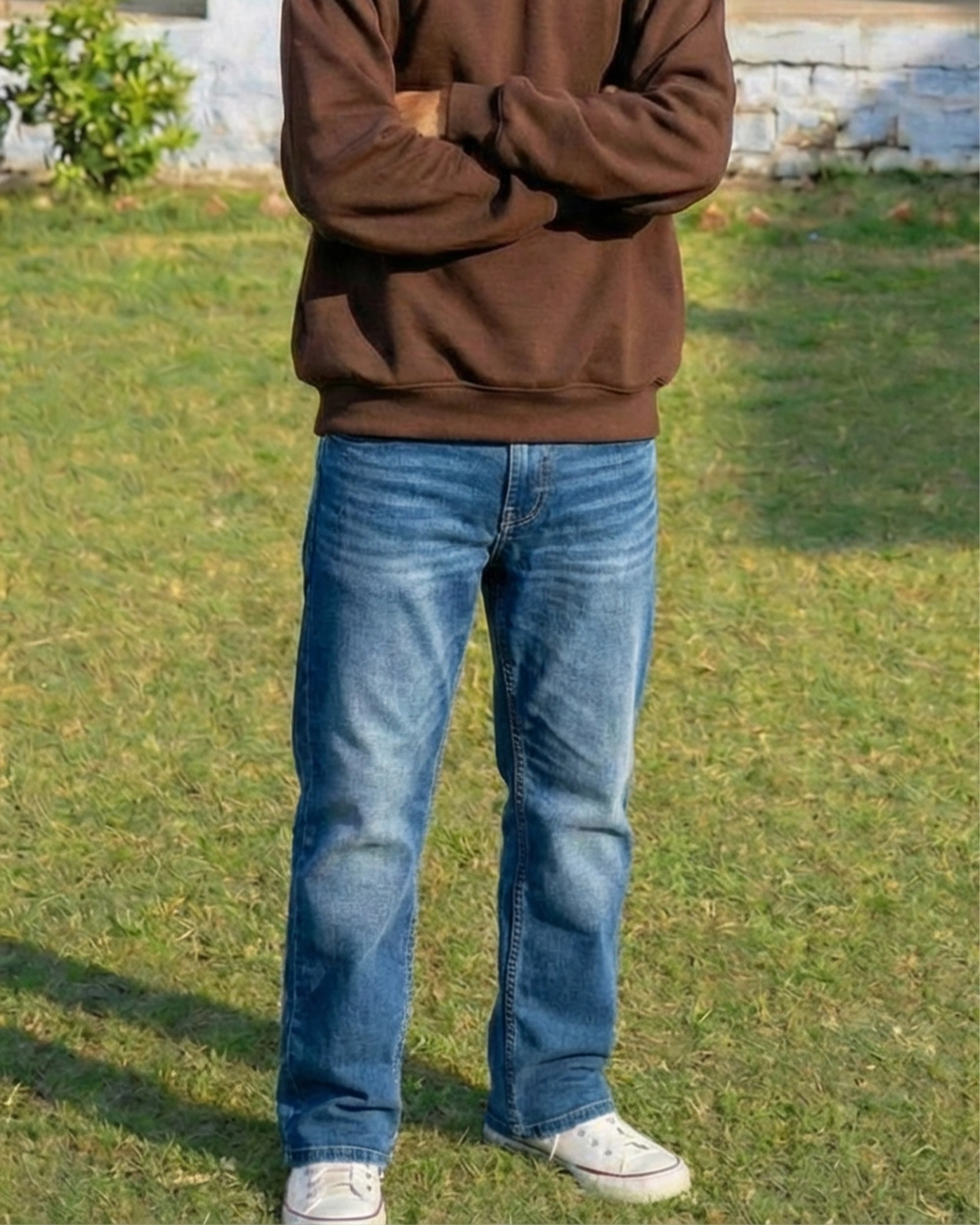 Mid Wash Blue Jeans – Regular Fit